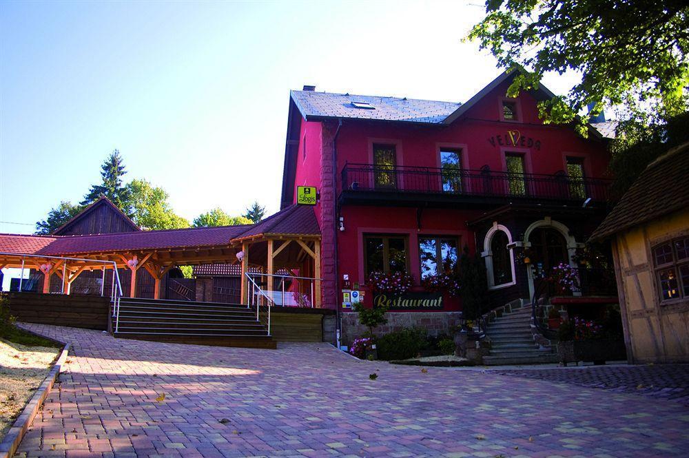 Hotel Restaurant Le Velleda Grandfontaine  Exterior photo